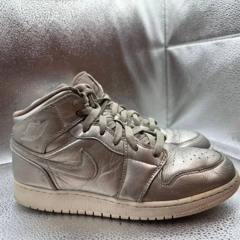 Size 7Y - Nike Air Jordan 1‎ AJ1 Mid GS Sepia Stone Noble Gold Kids Silver Shoes